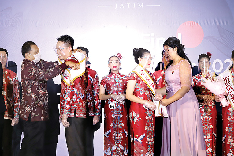 Foto-Foto Grand Final Pemilihan Koko Cici Jawa Timur 2021